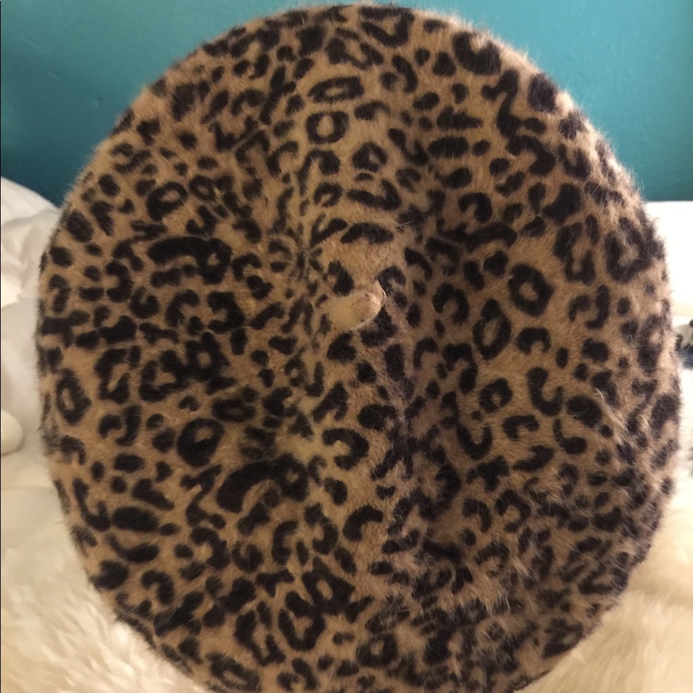 Leopard print beret